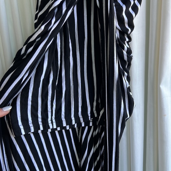 Black and white vertical stripes maxi summer dress - size medium - Picture 4 of 8